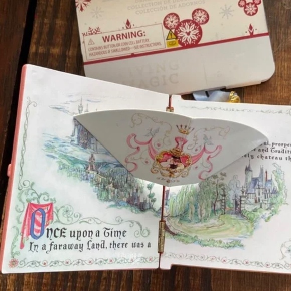 DISNEY CINDERELLA BOOK SINGING ORNAMENT NWT - Picture 3 of 3